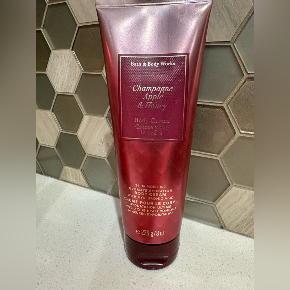 Bath & Body Works Red Champagne Apple & Honey Body Cream